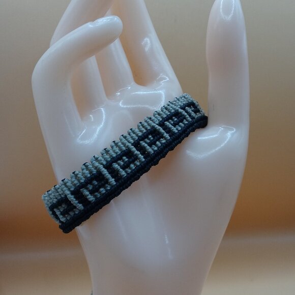 Unisex Woven Macramé Thread Bracelet Andean Labyrinth Design Cusco - Picture 4 of 8